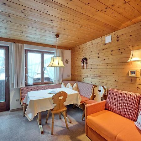 Appartementhaus Holiday เลคอัมอาร์ลแบร์ก ภายนอก รูปภาพ
