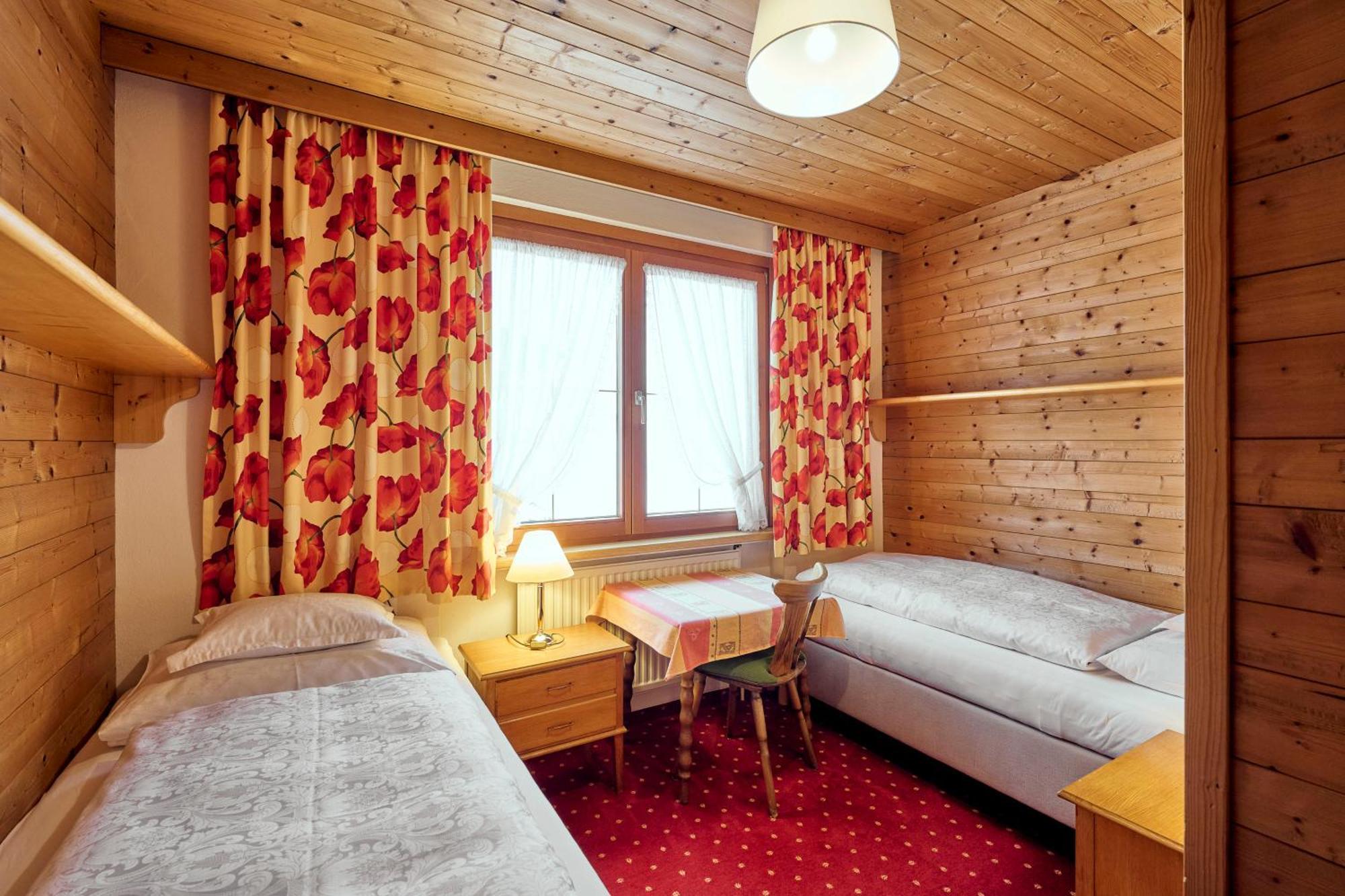 Appartementhaus Holiday เลคอัมอาร์ลแบร์ก ภายนอก รูปภาพ